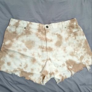 Distressed Denim Shorts - Soft frayed edges